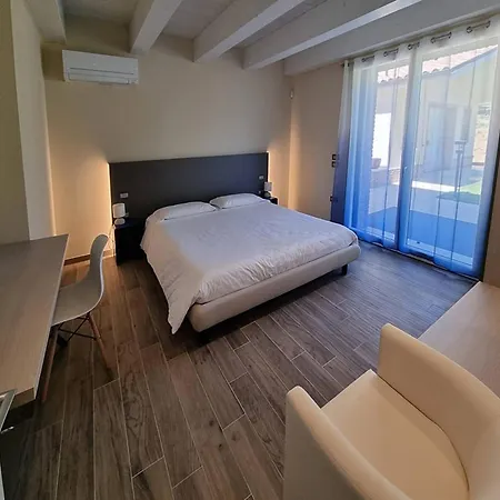 Casale Astralis 13 By Marche וילה