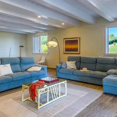 Casale Astralis 13 By Marche *