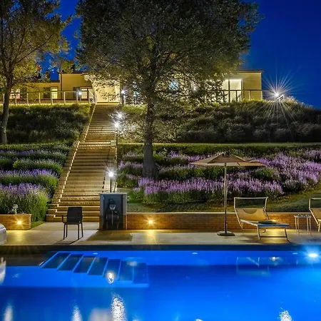 Casale Astralis 13 By Marche וילה