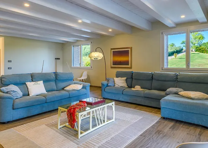 Casale Astralis 13 By Marche *